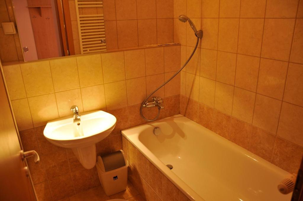 Anita Apartman Hotel *