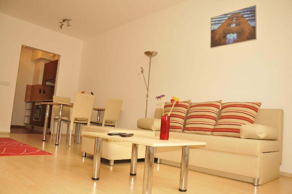 Anita Apartman Hotel *